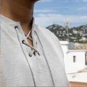 El coll obert amb cordons és elegant, fresc 🌬 i fa estiu ☀️

I els tenim en diferents colors. 

Entra a 👉 www.mediterraneanwear.com i escull el teu❗️

#lloret #lloretdemar #mylloret #costabrava #camisa #camiseta #samarreta #cordons #tradicions #tradicional