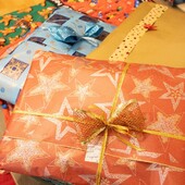 Como cada año tenemos los papeles de regalo 🎁 a punto para que tu paquete llegue listo para regalar.

Cuando compres en 🌐 www.mediterraneanwear.com dinos que es para regalo y lo envolveremos 😉

#comprasnavideñas #navidad #ropaconestilo #regalos #navidad #lloret 

@estherclementebotiga